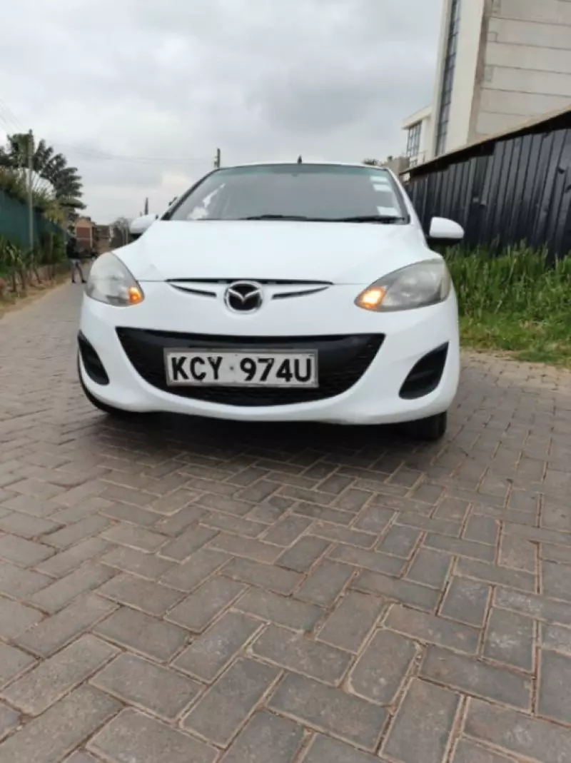 Mazda Demio    - 2012