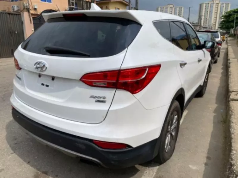 Hyundai Santa Fe Sport   - 2016