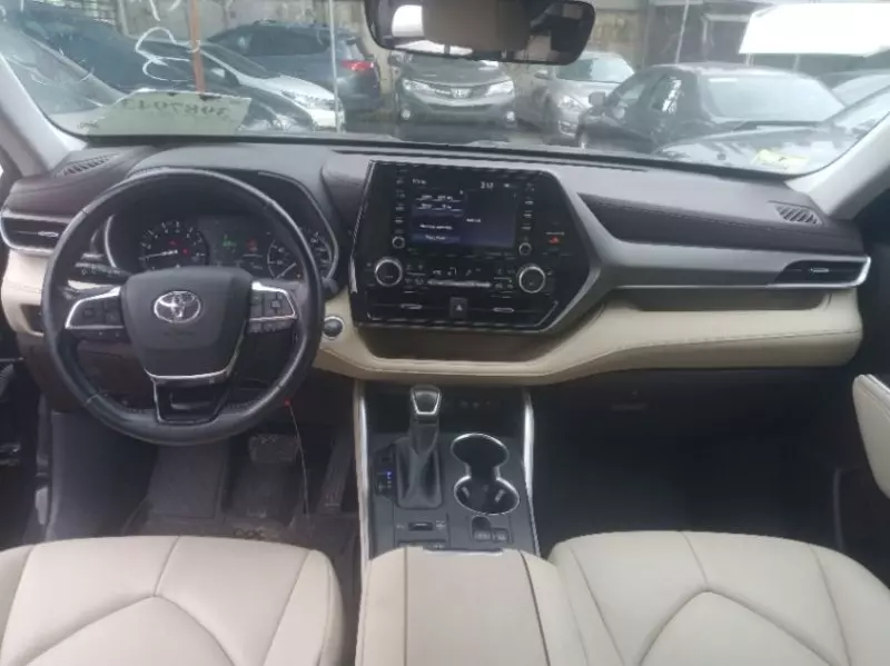 TOYOTA Highlander   - 2020
