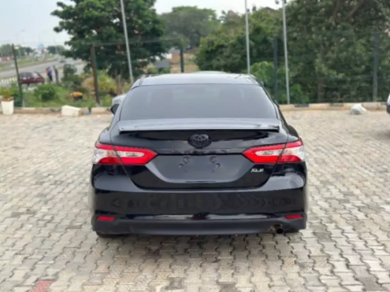 TOYOTA Camry   - 2018