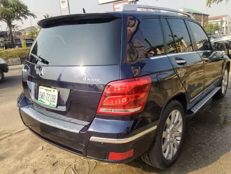 Mercedes-Benz GLK 350   - 2010