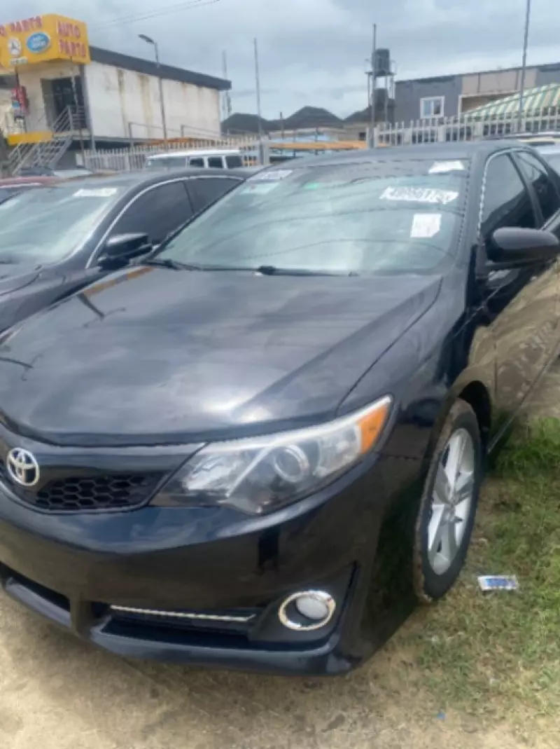 TOYOTA Camry   - 2015