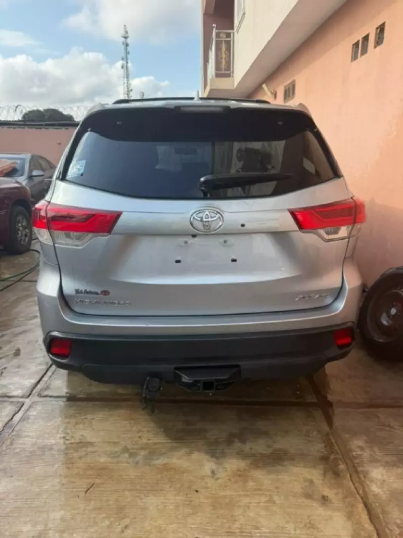 Toyota Highlander - 2014