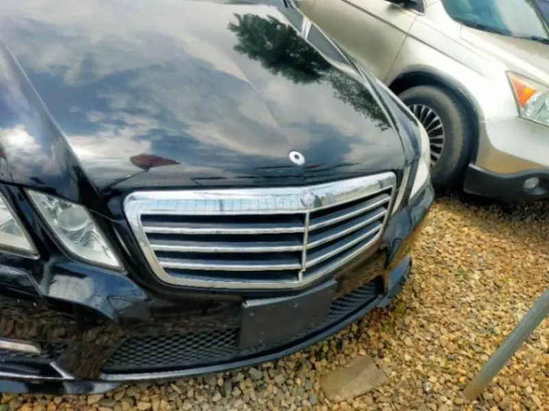 Mercedes-Benz E350   - 2010