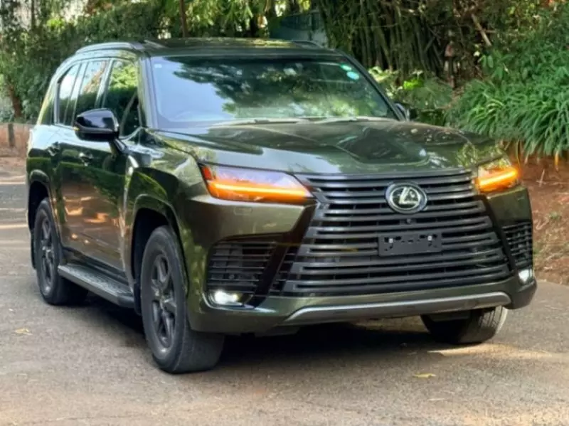 Lexus LX 600   - 2022
