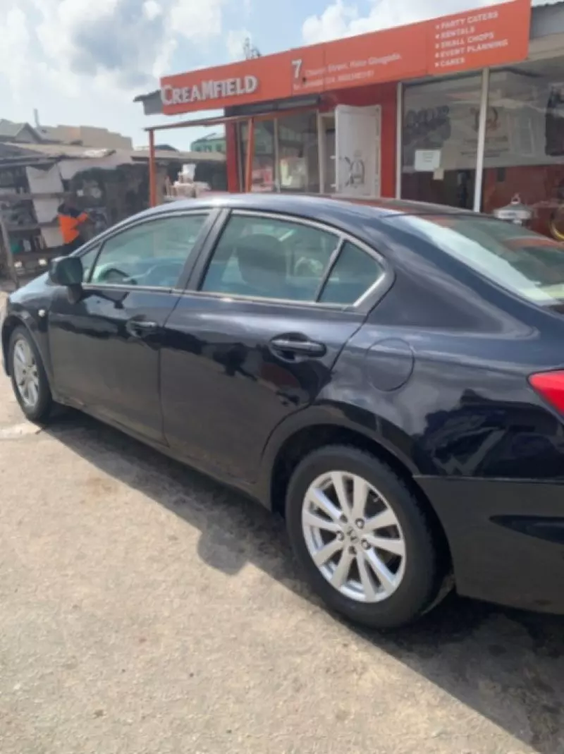 Honda Civic   - 2012