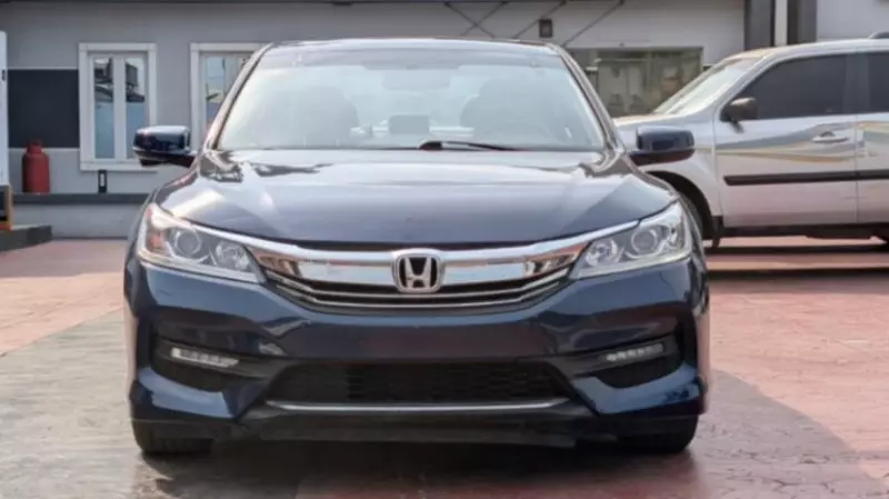 Honda Accord   - 2017