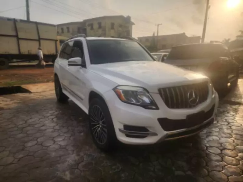 Mercedes-Benz GLK 350   - 2014