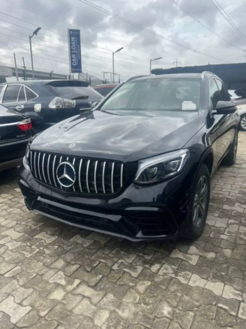 Mercedes-Benz GLC 300   - 2018