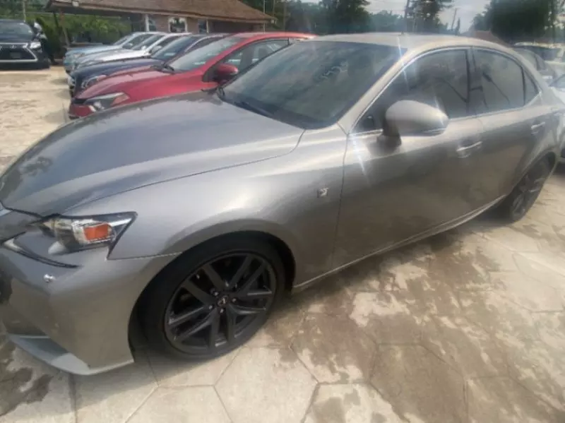 Lexus IS   - 2014