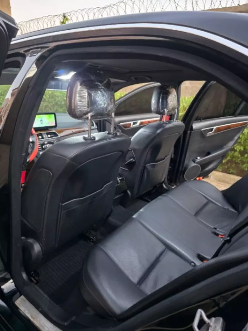 Mercedes-Benz C 300   - 2013