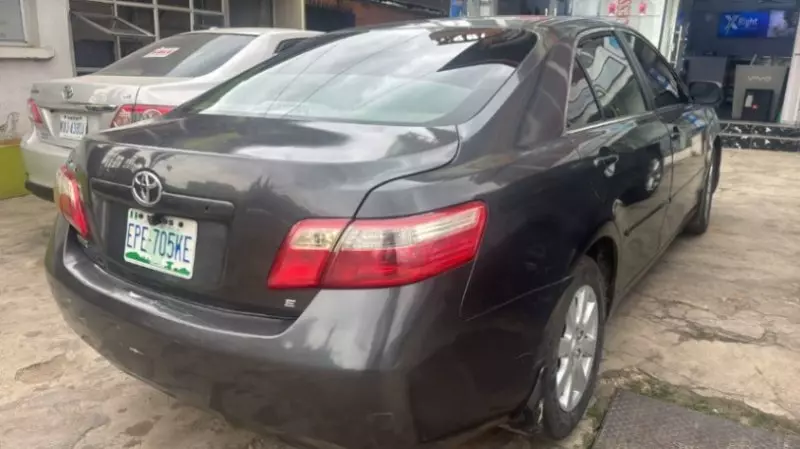TOYOTA Camry   - 2009