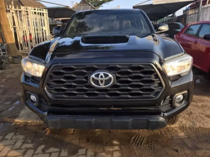 TOYOTA Tacoma   - 2016