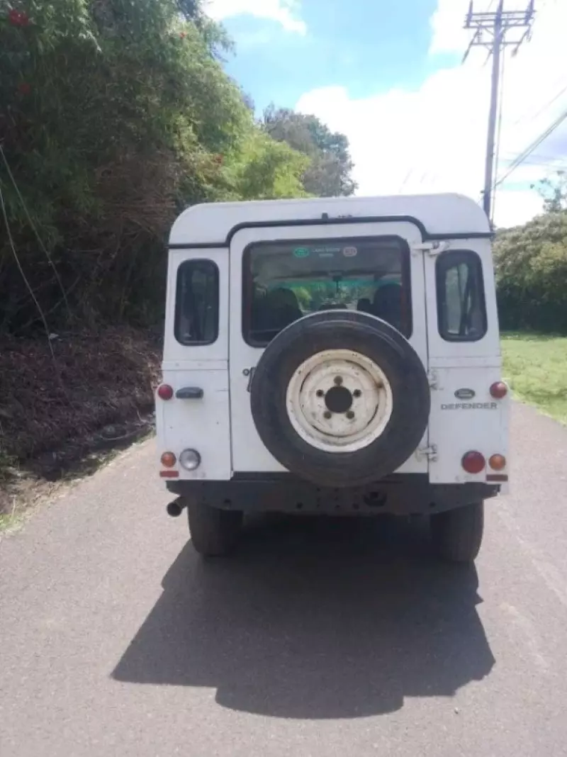 Land Rover Defender   - 2009