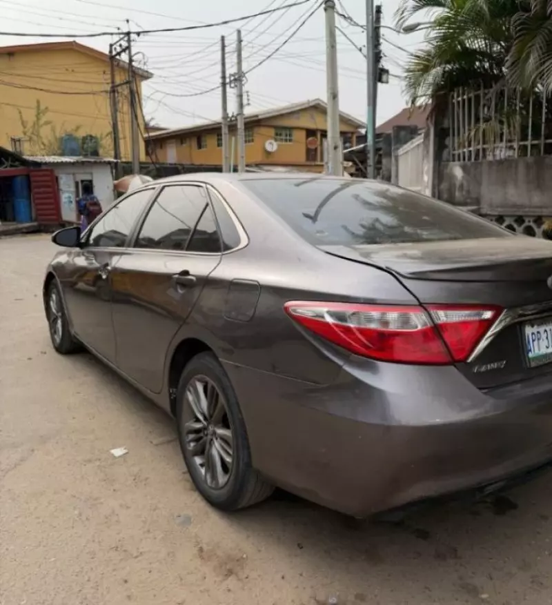 TOYOTA Camry   - 2015