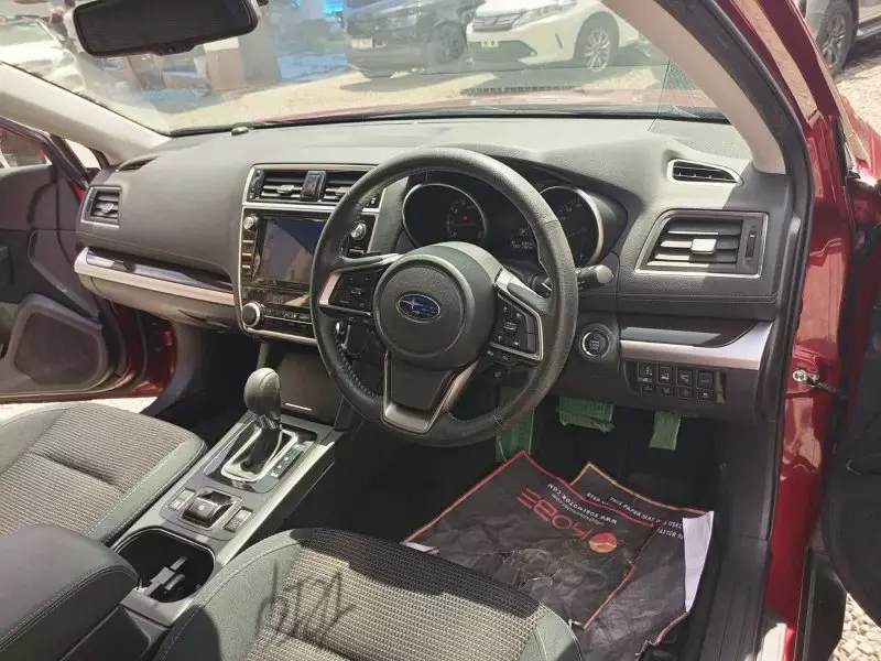 Subaru Outback   - 2018