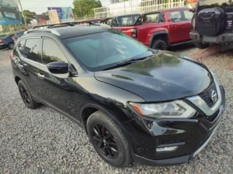 Nissan Rogue   - 2016