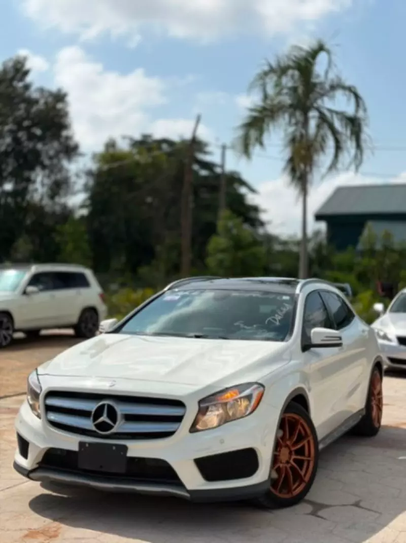 Mercedes-Benz GLA-Class - 2015