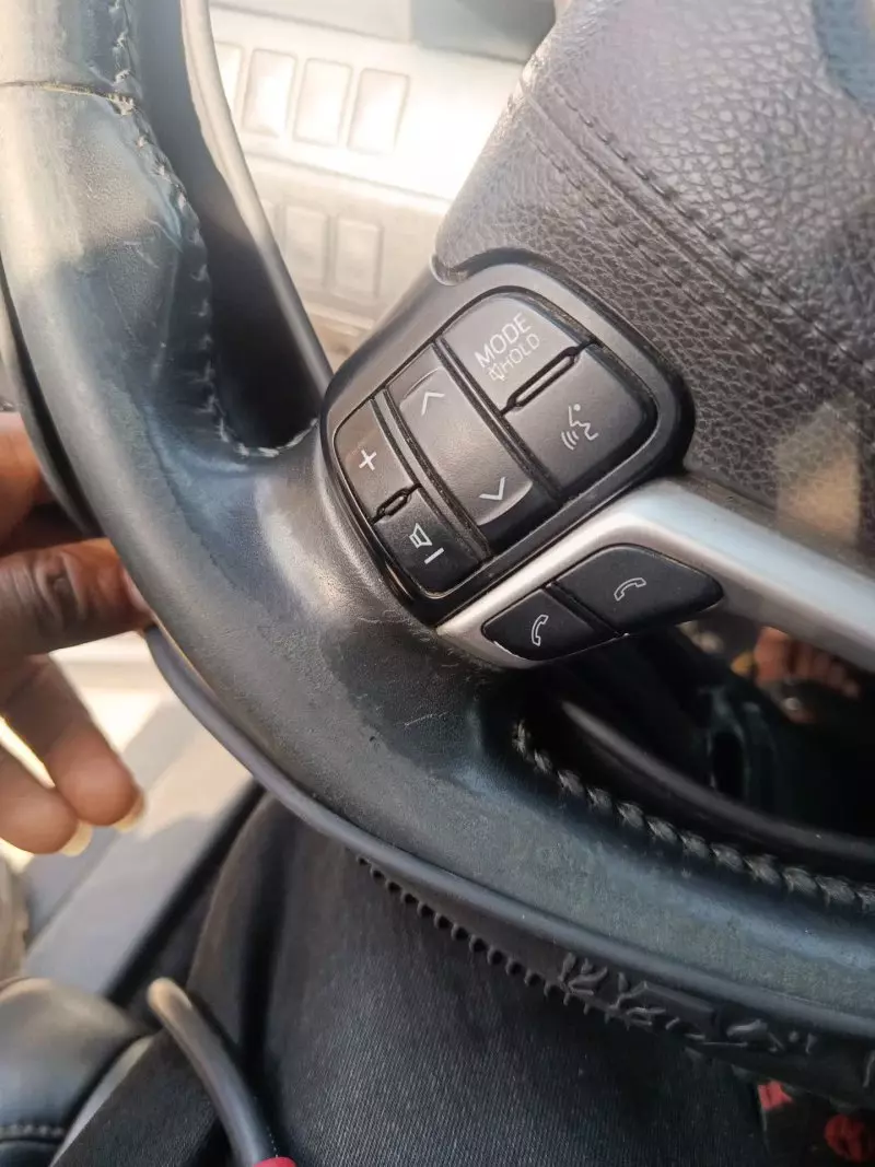 TOYOTA Highlander   - 2019