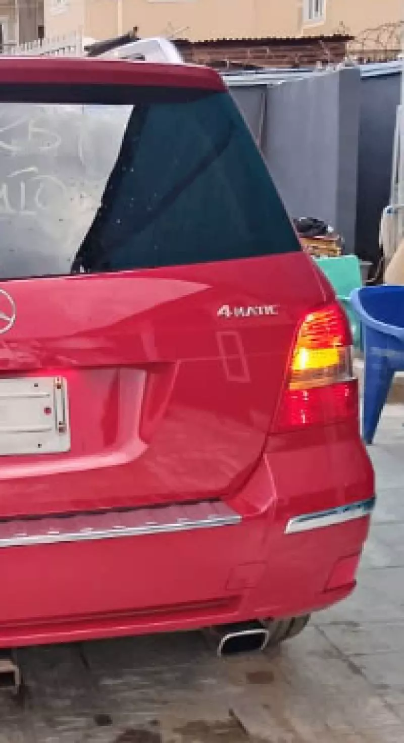 Mercedes-Benz GLK 350   - 2010
