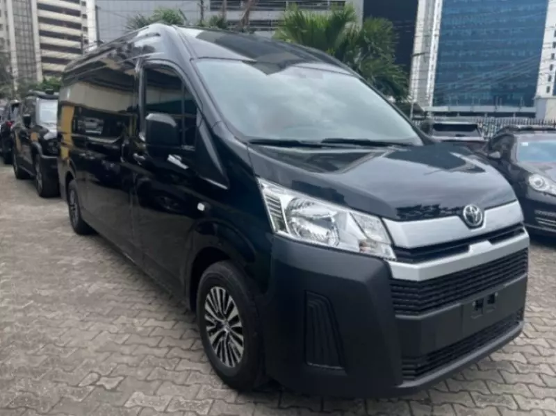TOYOTA Hiace - 2025