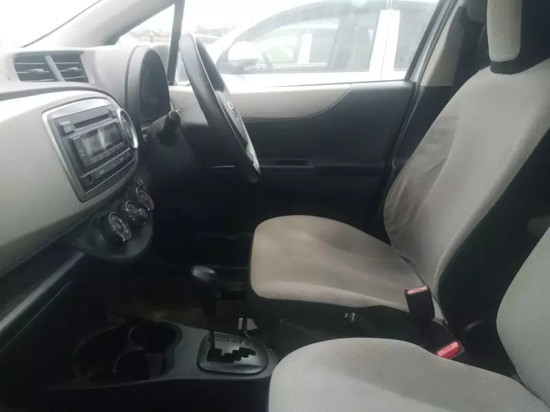 Toyota Vitz   - 2011