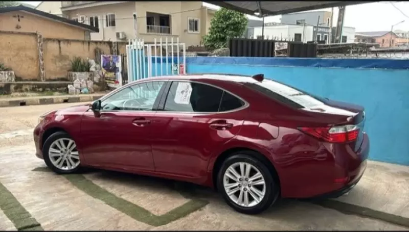 Lexus ES 350   - 2015