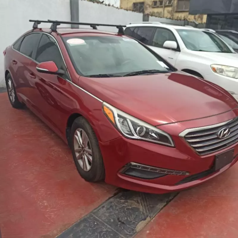 Hyundai Sonata   - 2016