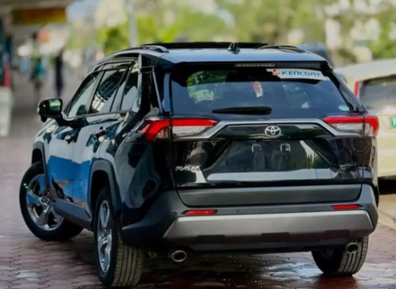 Toyota RAV 4   - 2015