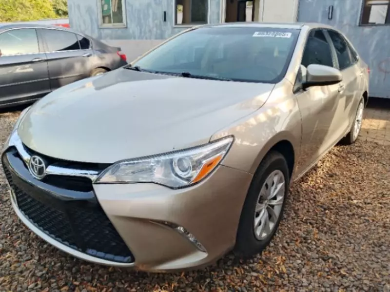 Toyota Camry   - 2015