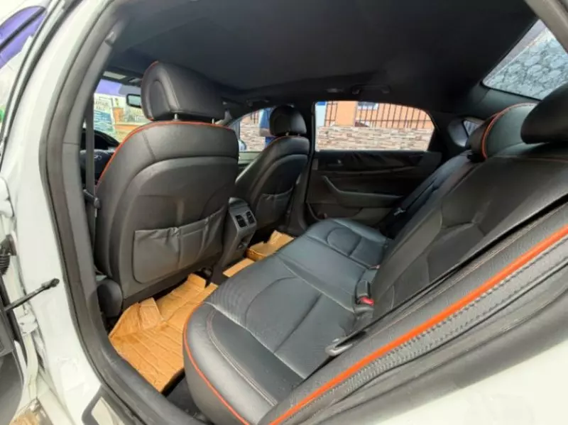 Hyundai Sonata   - 2015