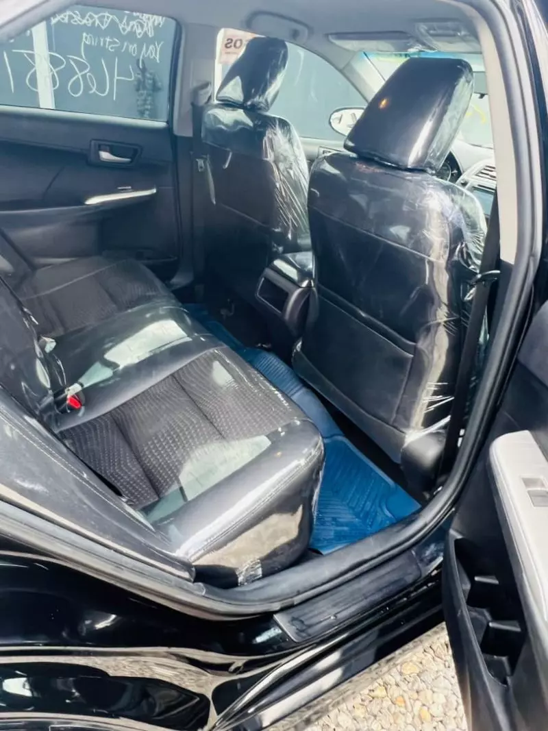 Toyota Camry   - 2014