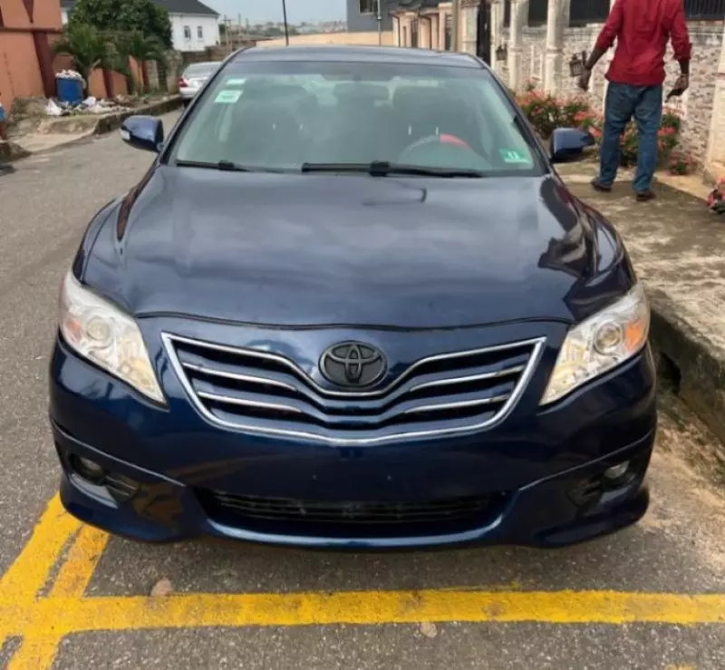 TOYOTA Camry   - 2009