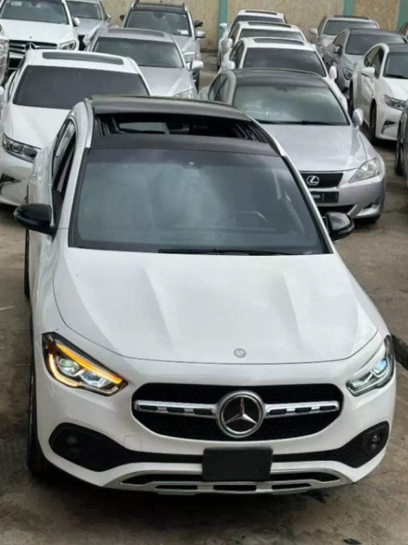 Mercedes-Benz GLA 250   - 2021