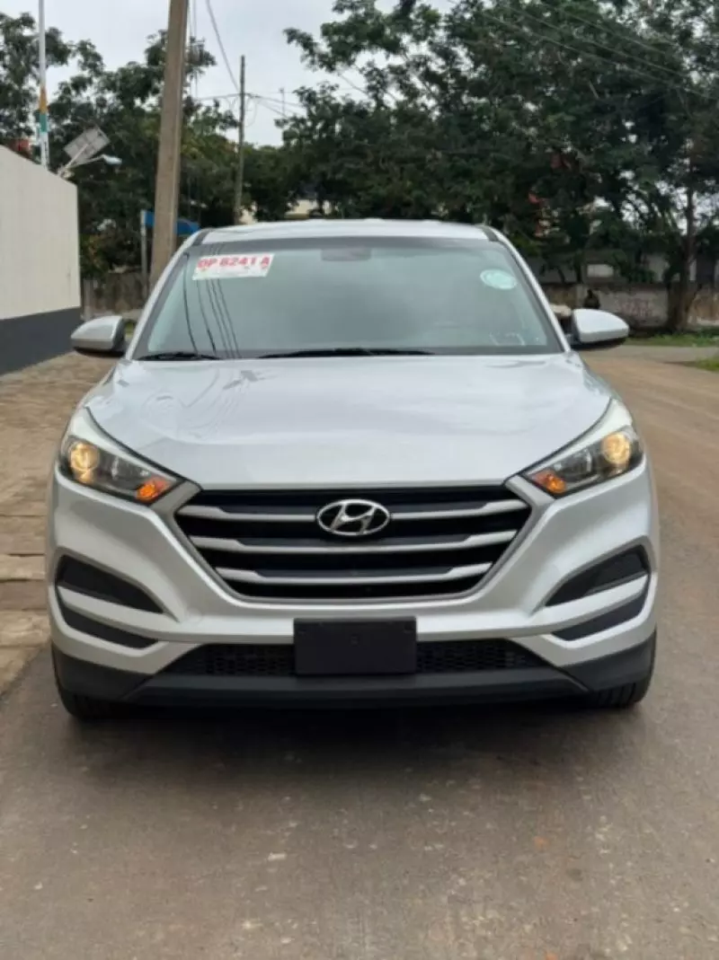 Hyundai TUCSON 2,0L BVM 4x4 GL   - 2018