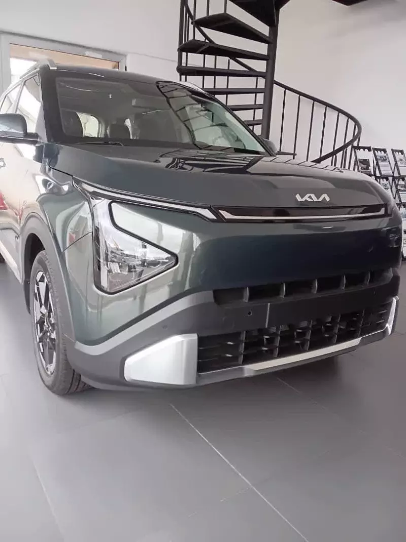 KIA Carens   - 2025