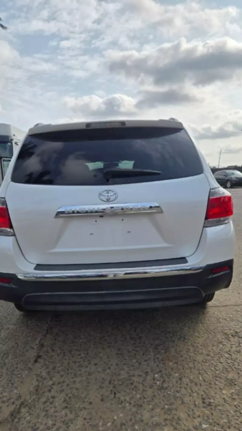 TOYOTA Highlander - 2013