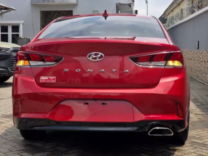 Hyundai Sonata   - 2019