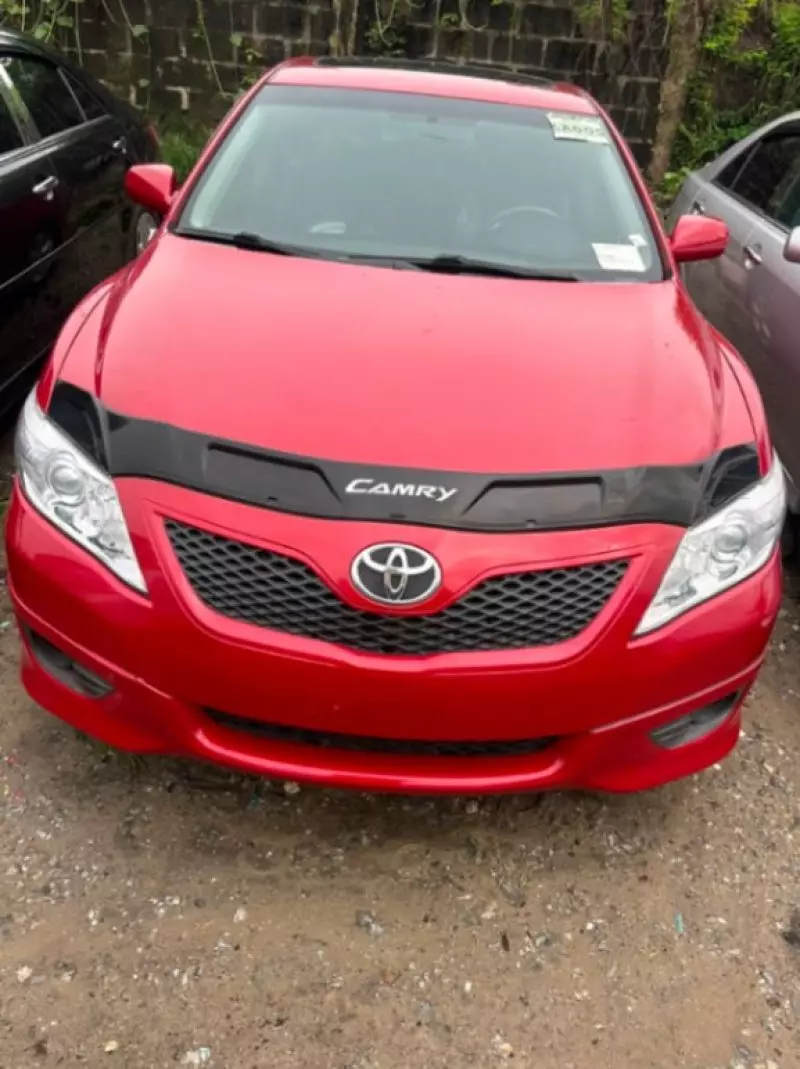 TOYOTA Camry   - 2011