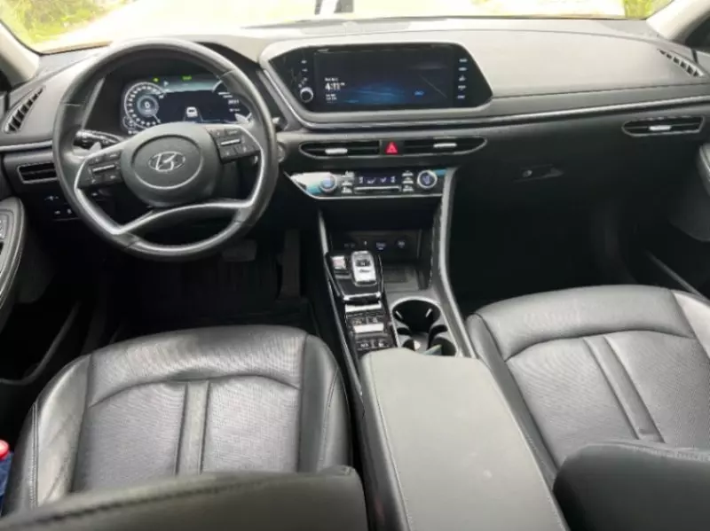 Hyundai Sonata   - 2021