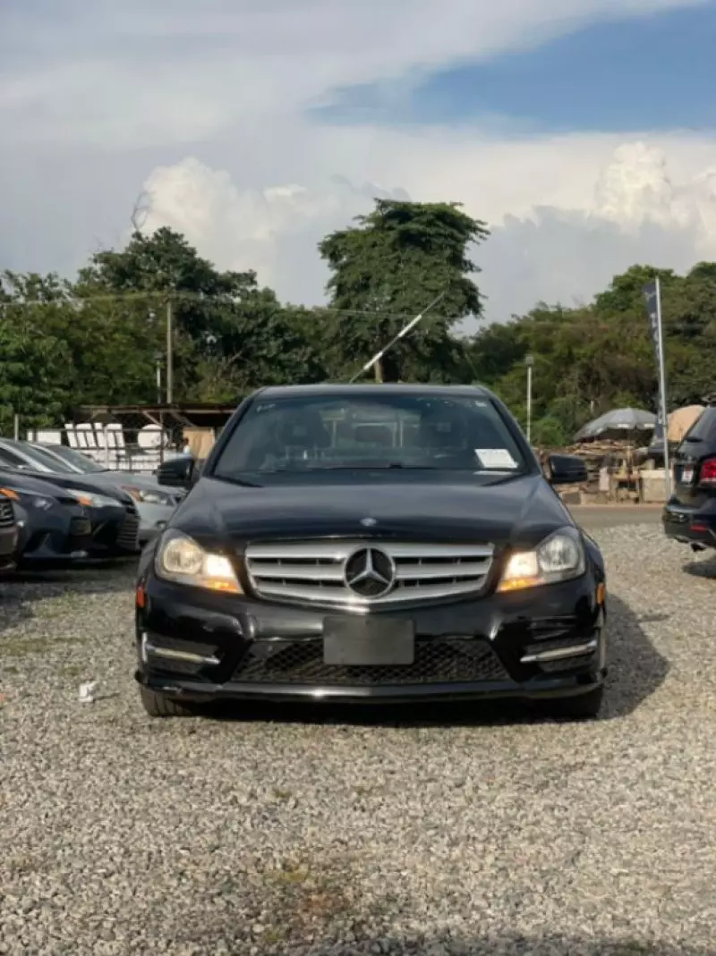 Mercedes-Benz C 300   - 2013
