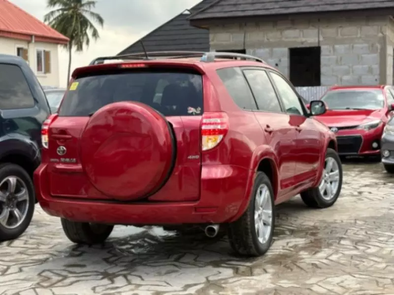Toyota RAV4 - 2009