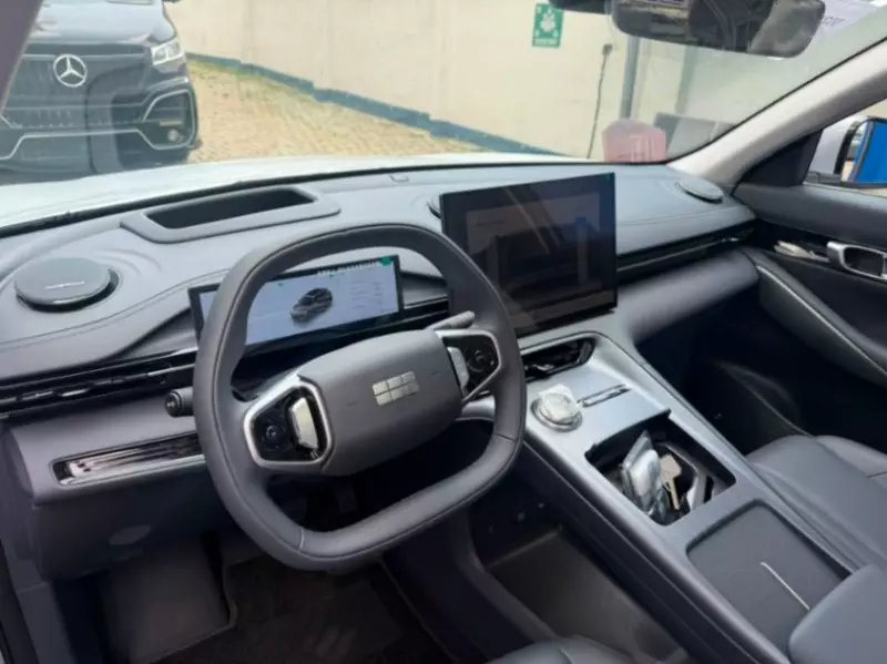 GEELY X6 PRO   - 2026