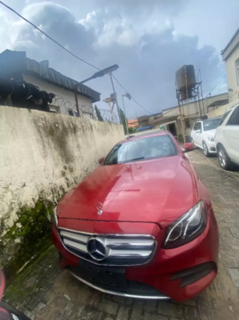 Mercedes-Benz E 300   - 2017