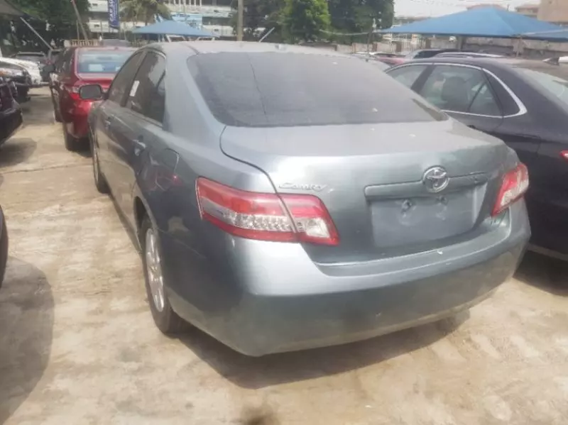 Toyota Camry   - 2007