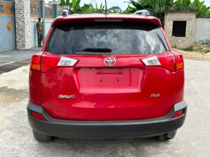 TOYOTA RAV4   - 2015