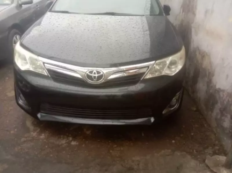 Toyota Camry   - 2012