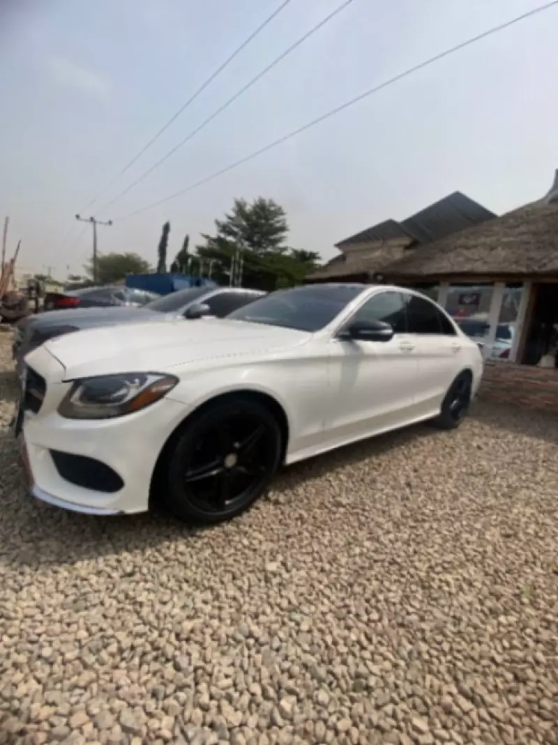 Mercedes-Benz C-Class - 2016