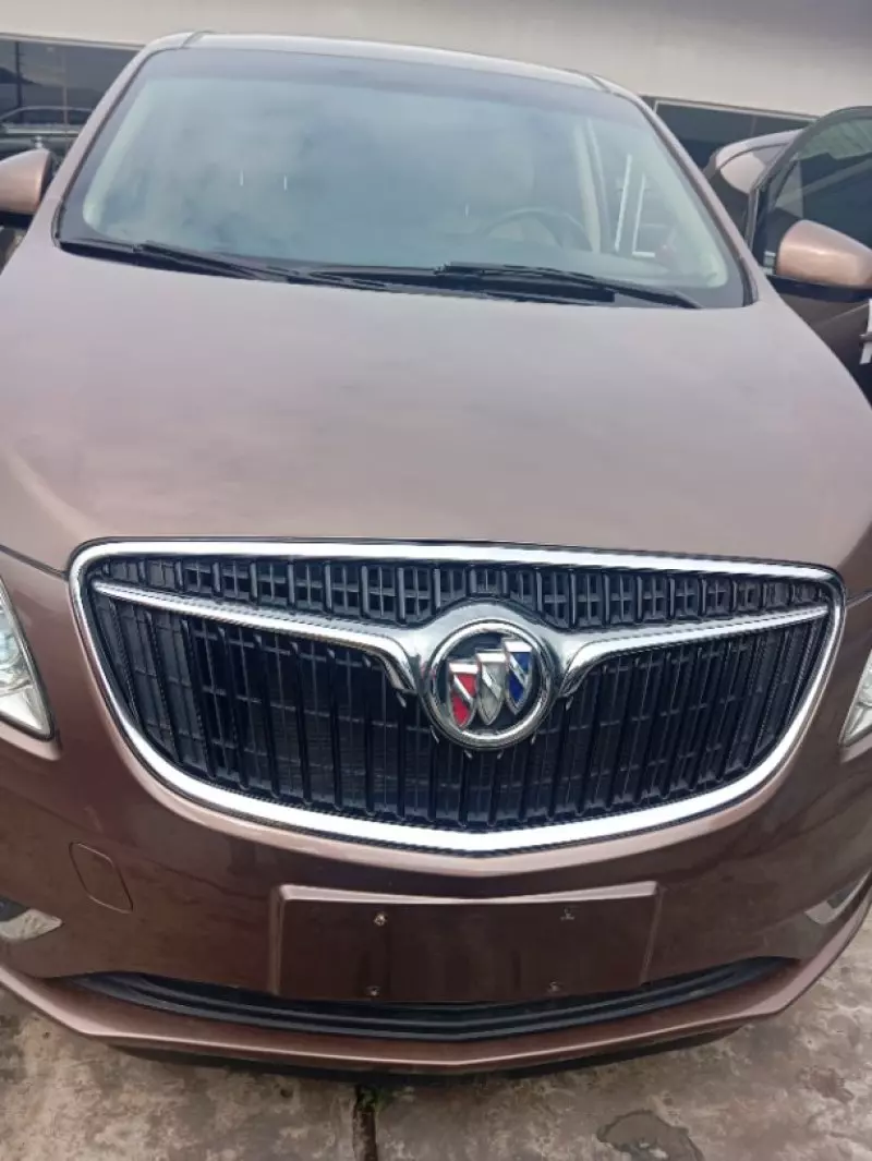 Buick Regal   - 2020
