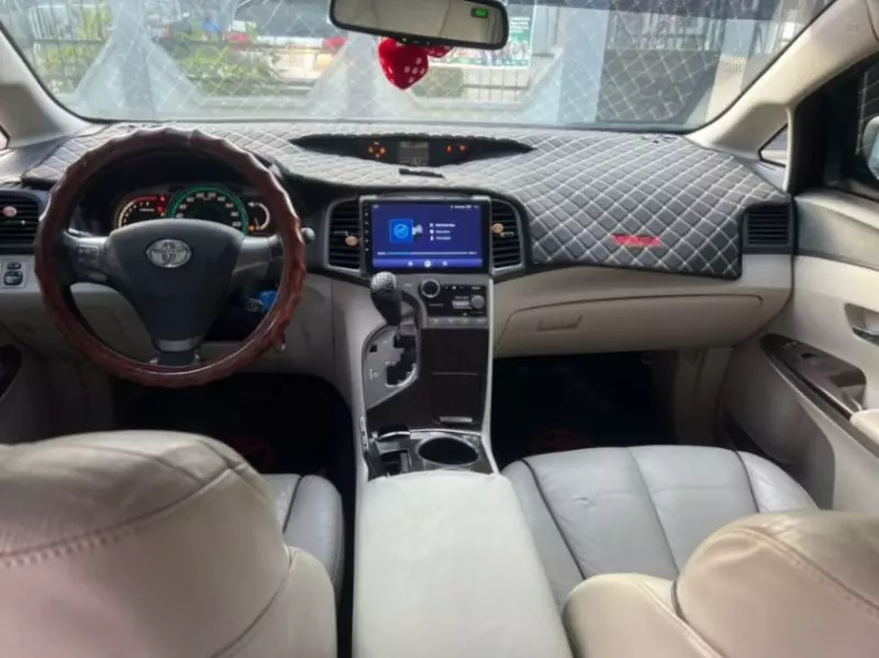 TOYOTA Venza   - 2010